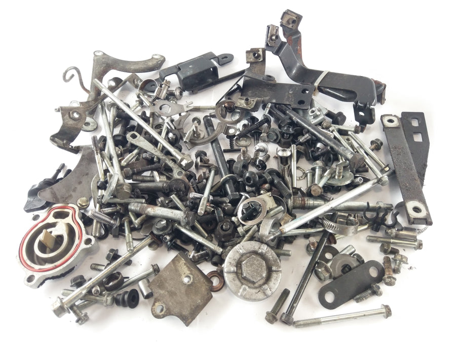 Yamaha YZF 125 RE06 [2011] - Screws and remaining parts bundle