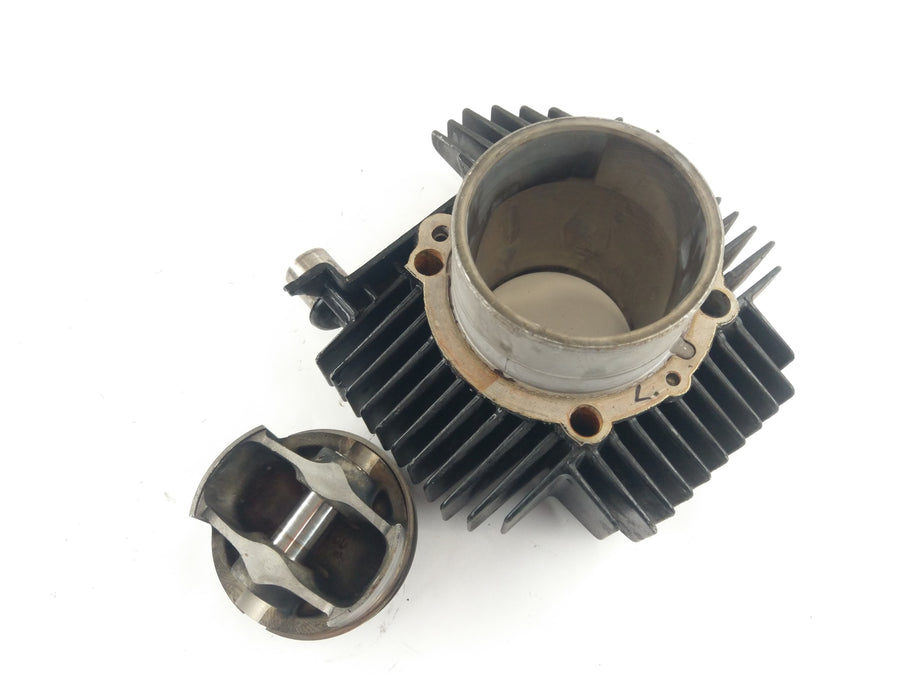 Ducati Monster 600 M600 [1994] - Cylinder with piston