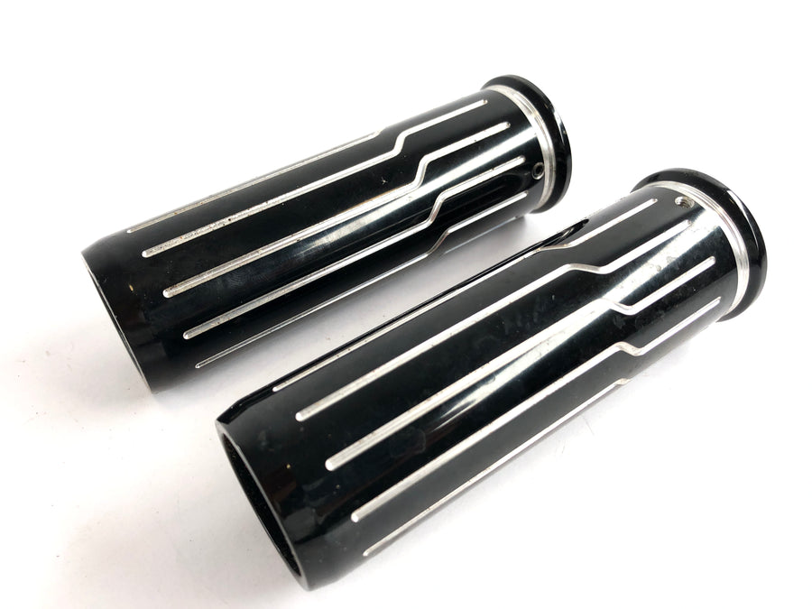 Suzuki VS 1400 VX51L [1992] - Handlebar grips with grub screws