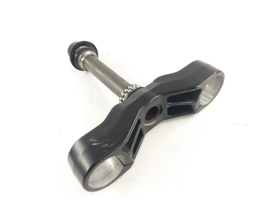 Moto Guzzi Stelvio 1200 4V [2008] - Lower triple clamp