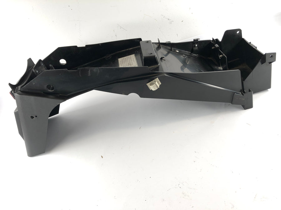 Triumph Sprint 955i RS T695 [2001] - Heckunterbau Innenverkleidung