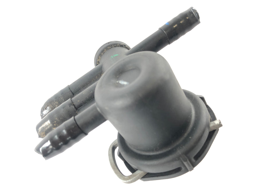 BMW R 1150 R R21 [2002] - fuel distributor