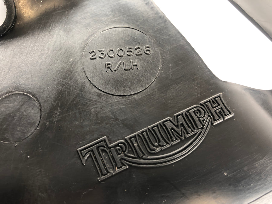 Triumph Tiger 900 T400 [1998] - Carénage carburateur gauche et droit
