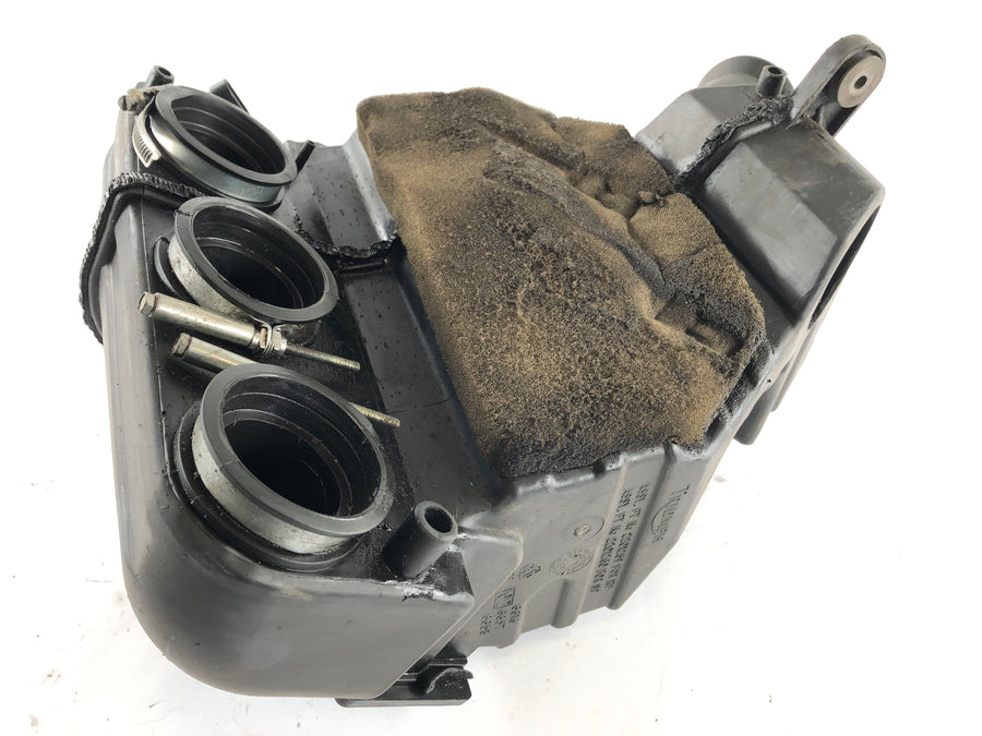 Triumph Speed ​​Triple T509 [1997] - Airbox