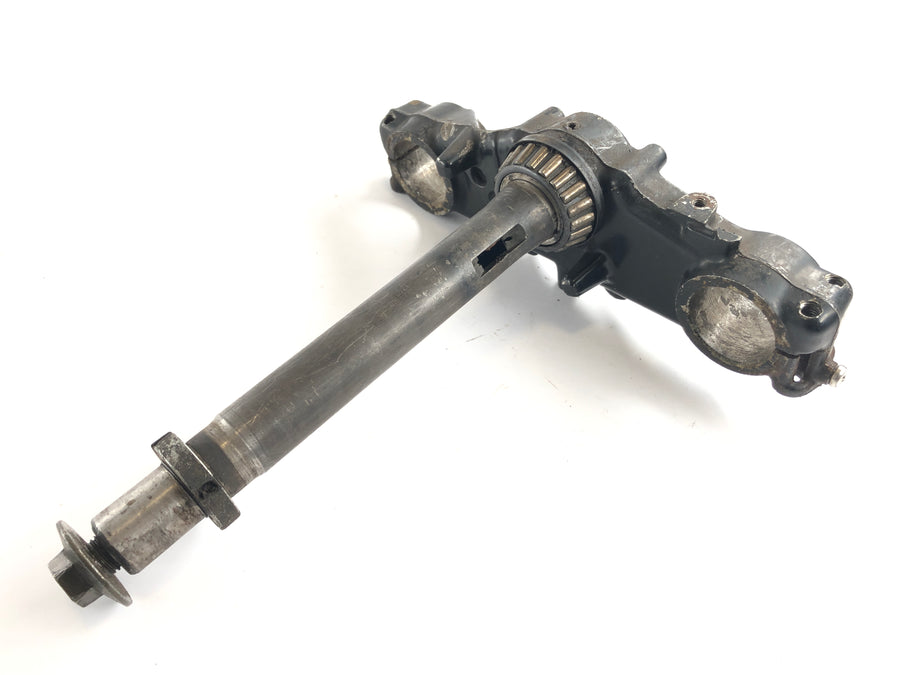 Suzuki DR 600 SN41A [1986] - lower triple clamp