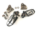 Honda CRF 450 R [2003] - Driver footrests right and left-1