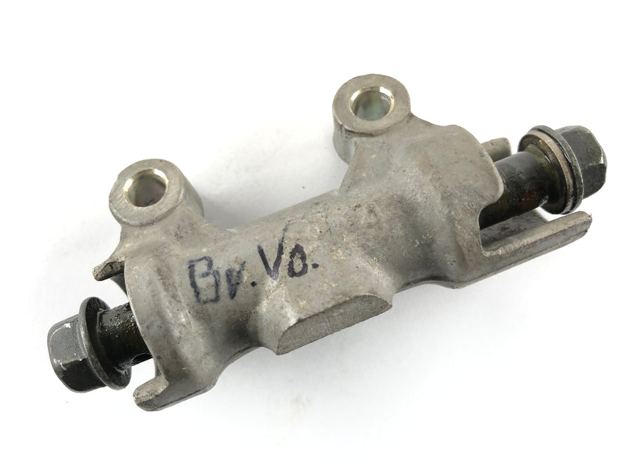 Honda VFR 750 F RC24 [1988] - Front brake line distributor