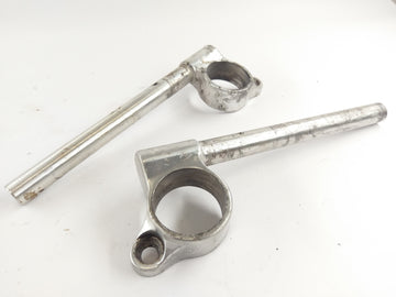 Suzuki GSXR 1100 GV73A [1992] - Handlebar stubs
