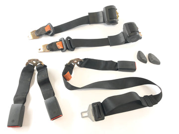 BMW M 535i E28 [1986] - Rear seat belt set