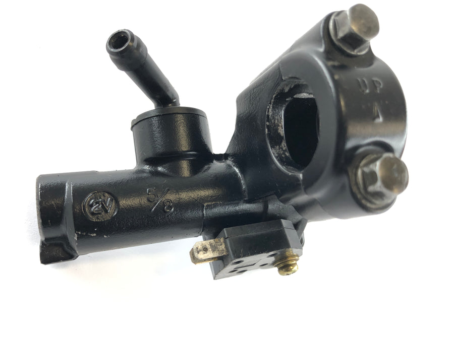 Yamaha YZF R1 RN12 [2005] - Clutch pump 5/8