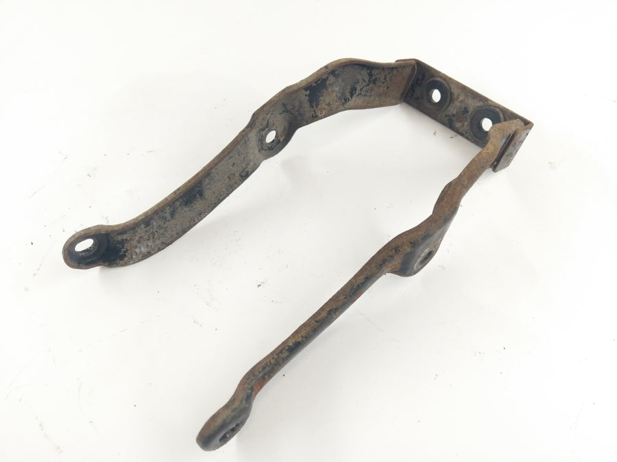Suzuki GT 250 X7 [1979] - Rear fender bracket