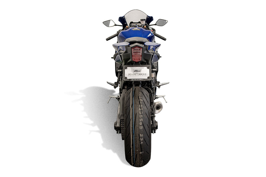 Yamaha YZF-R7 [2022–2025] - Dynamischer Kennzeichenhalter mit LED-Blinkern