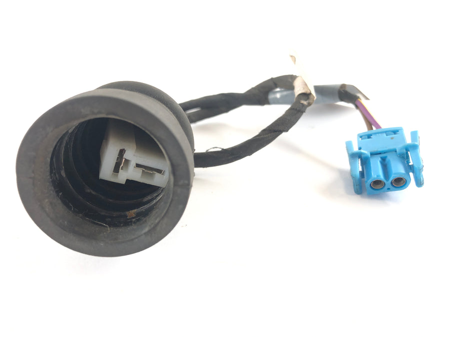 BMW C1 125 [2001] - Socket connection glove compartment