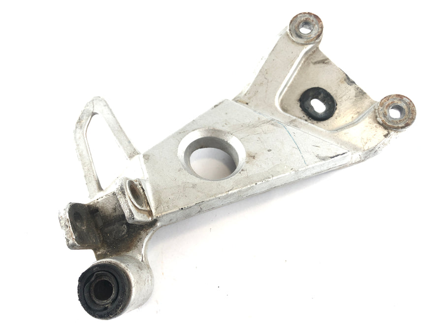 Honda NSR 125 R JC22 [1998] - Support repose-pied passager droit
