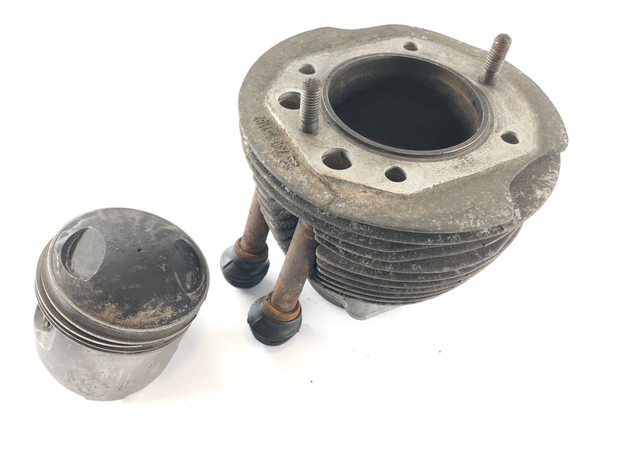 BMW R 75/6 [1974] - Cylinder with piston left