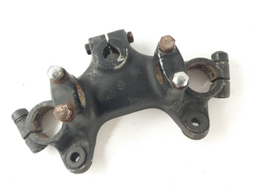 Suzuki GT 750 [1973] - top triple clamp