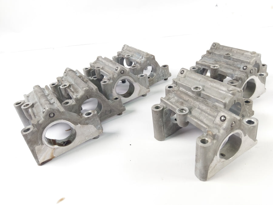 Honda VFR 750 F RC24 [1986] - Camshaft brackets