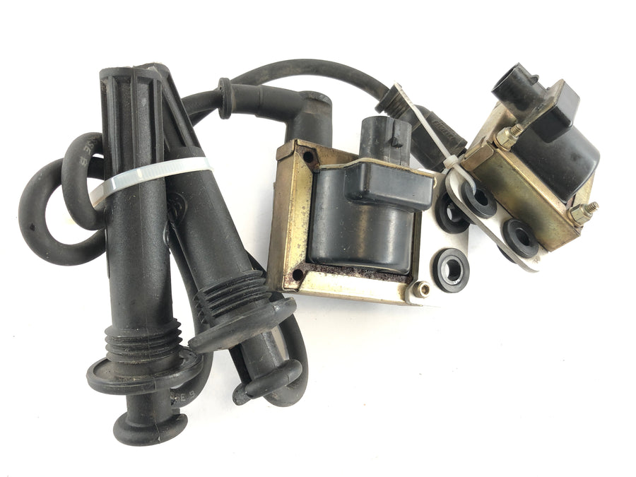 Ducati 888 Strada [1993] - Ignition coil set with spark plug connector