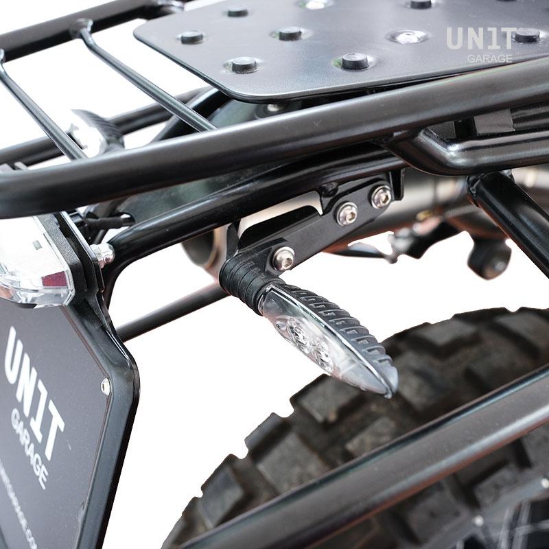 BMW R nineT 1200 Scrambler [2016-2023] - Halterung für -Pfeile neu positionieren