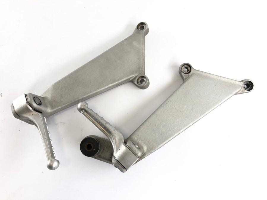 Aprilia Mille RSV 1000 ME [1999] - Passenger footrests with holder set