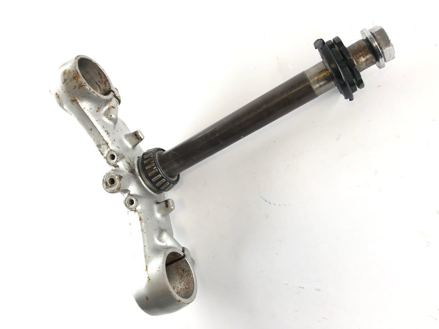 Kawasaki Zephyr 750 ZR750C [1991] - lower triple clamp