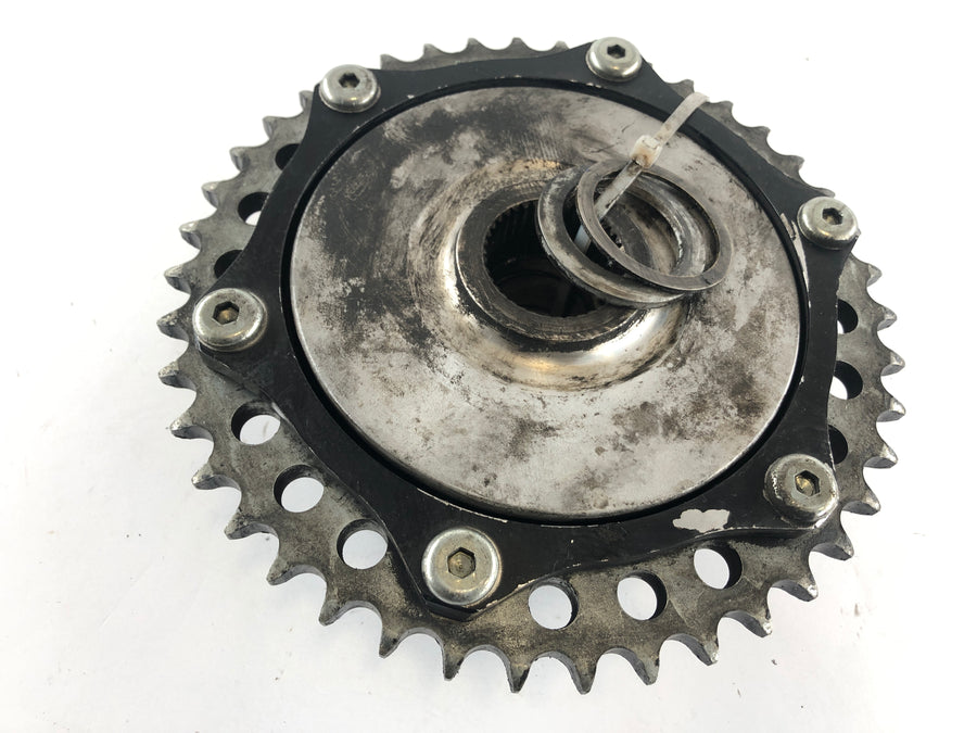 Triumph Speed ​​​​Triple 1050 515NJ [2005] - Porte-pignon avec pignon