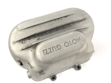 Moto Guzzi V7 Special [1971] - valve cover on the left - 0