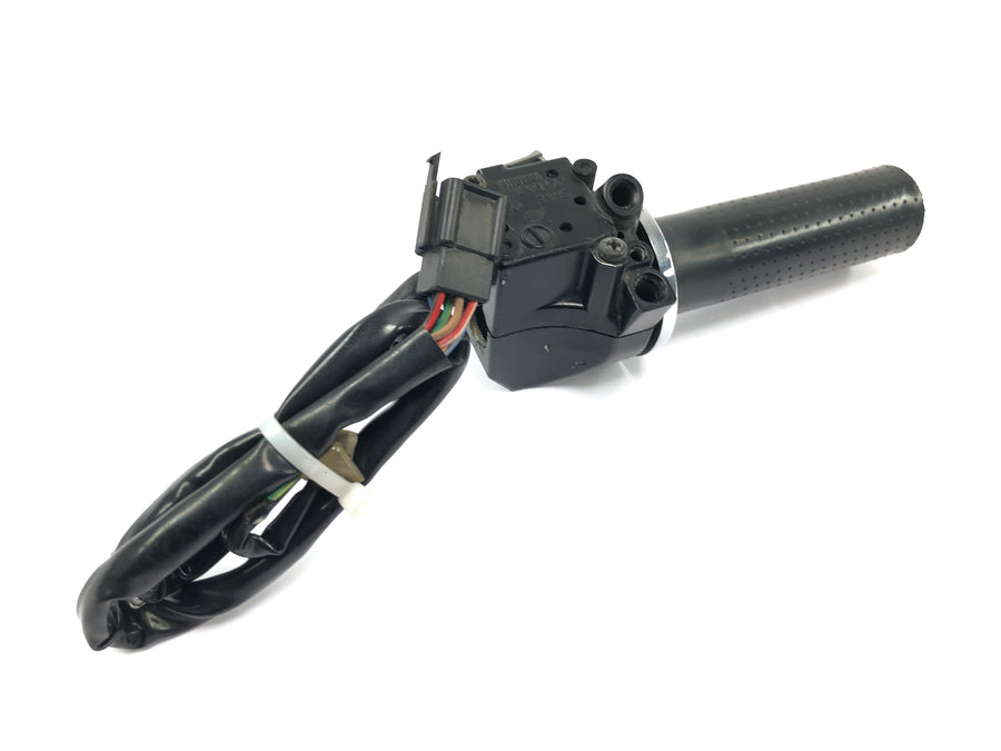 Yamaha V Max 1200 2LT [1998] - Throttle grip fitting right, switch housing handlebar fitting right