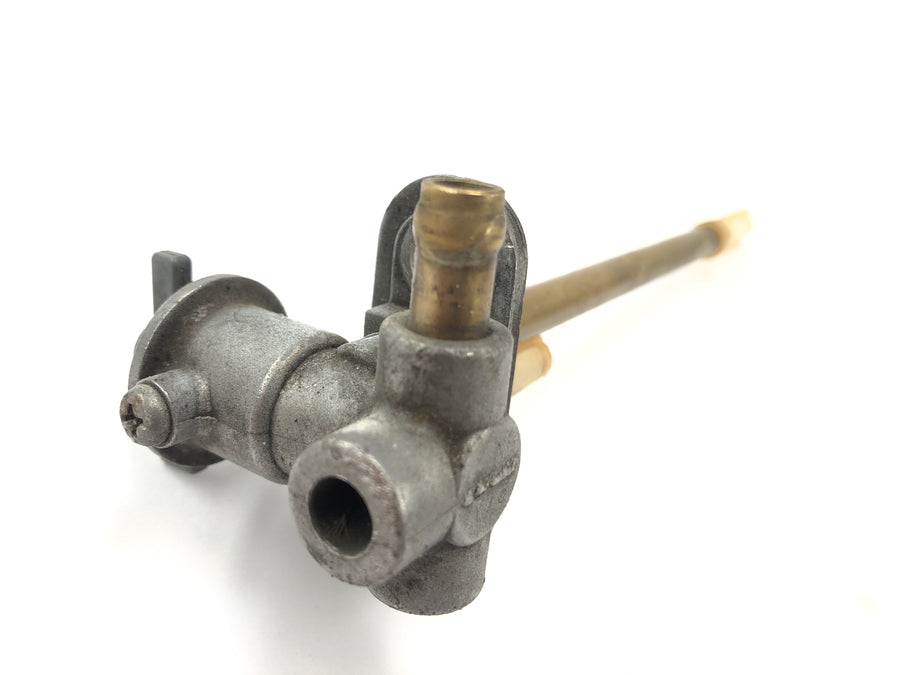 Honda SLR 650 RD09 [1997] - Soupape du réservoir de robinet à carburant à essence