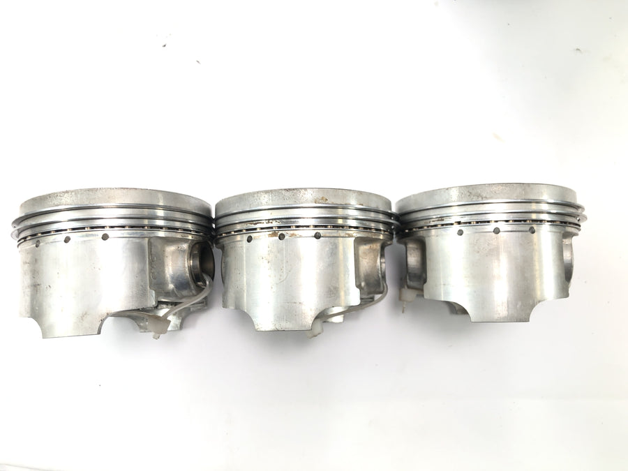 Triumph Daytona 900 T300 [1996] - Bloc moteur carter moteur avec pistons