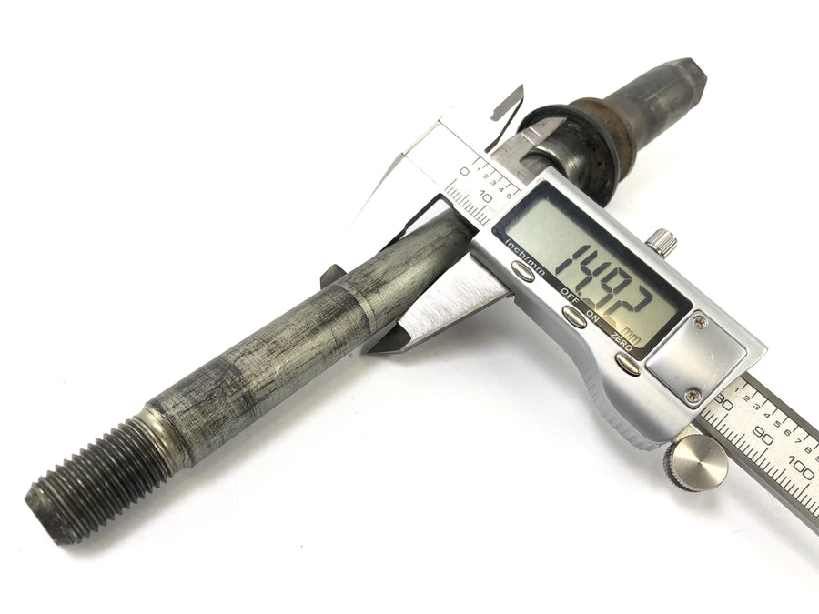 Yamaha DT 125 DE06 [2005] - Fourche télescopique avec axe