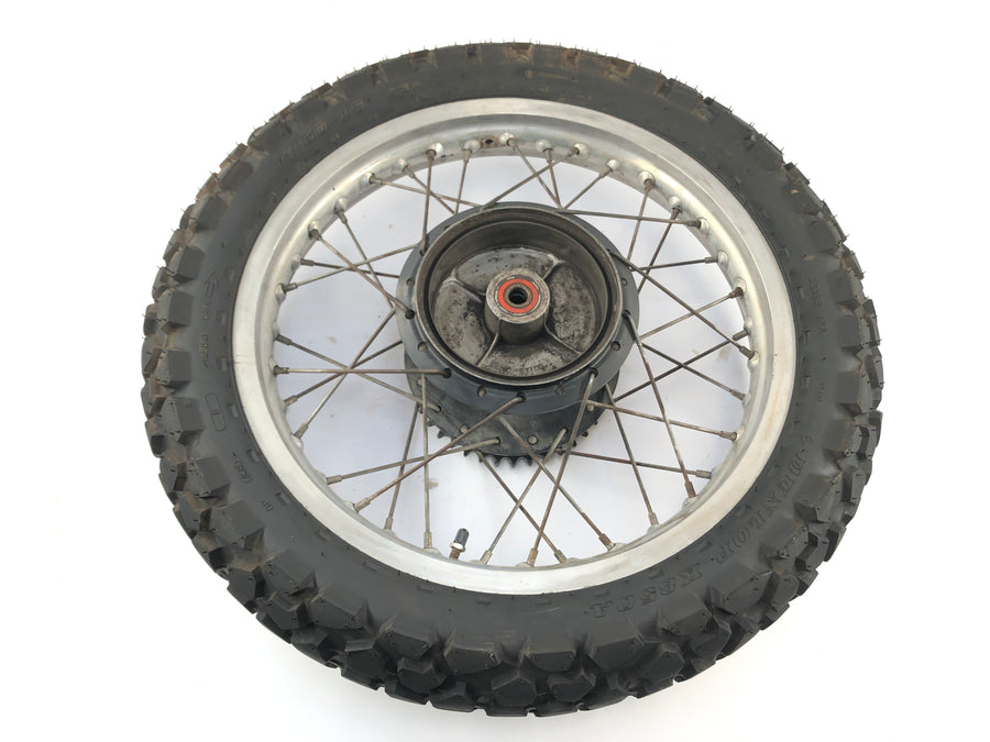Yamaha XT 550 5Y3 [1982] - Rimer de la roue arrière avec roue de chaîne à l'arrière