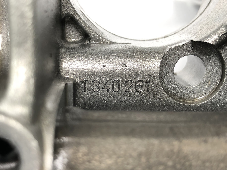 BMW R 1100 RT 259 [1999] - Camshaft bearing block camshaft bearing bridge valve train left and right