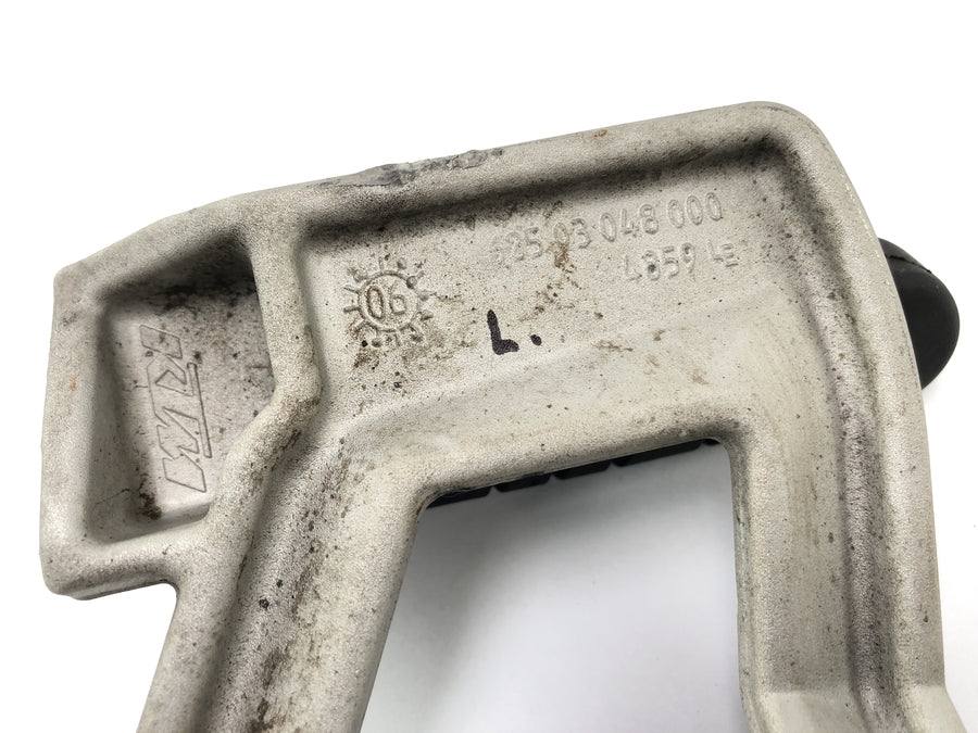 KTM 950 SM LC8 [2008] - Pedia's footrest footrest holder on the left passenger passenger
