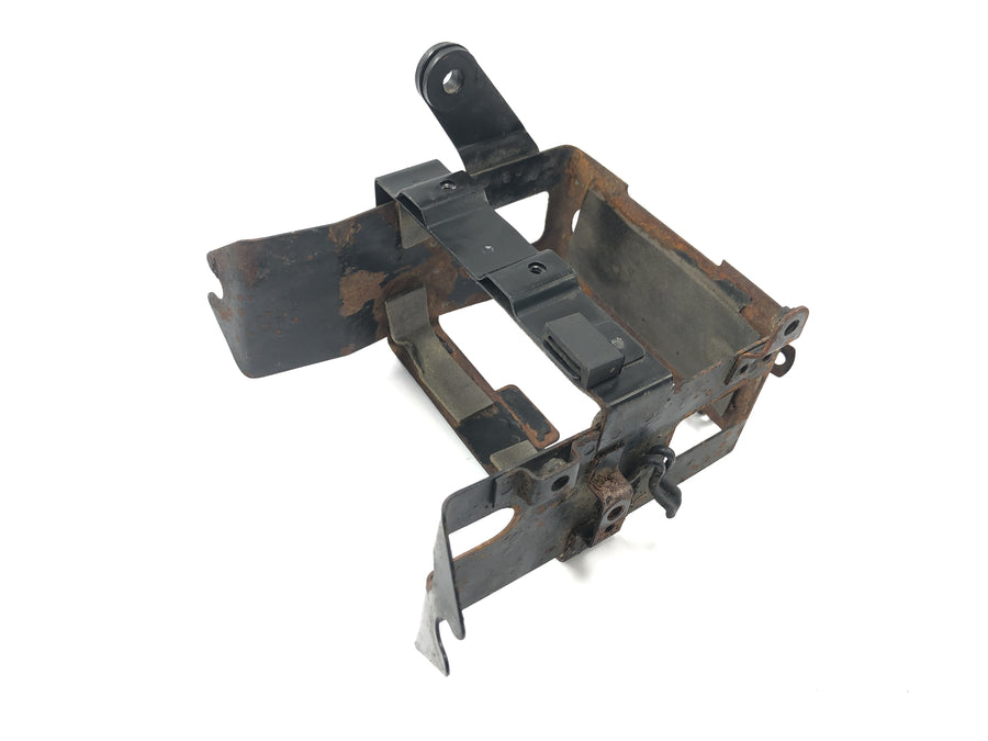 Suzuki GSX R 1100 GU74C [1987] - Battery box battery holder frame mount