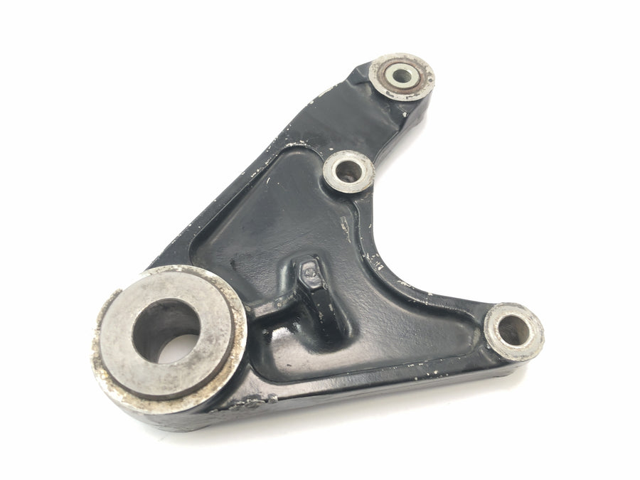 Triumph Daytona 900 T300 [1996] - Brake anchor mount for rear brake caliper