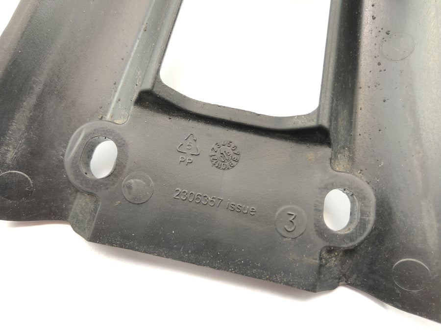 Triumph Street Triple R 675 D67LD [2010] - license plate lighting with turn signal