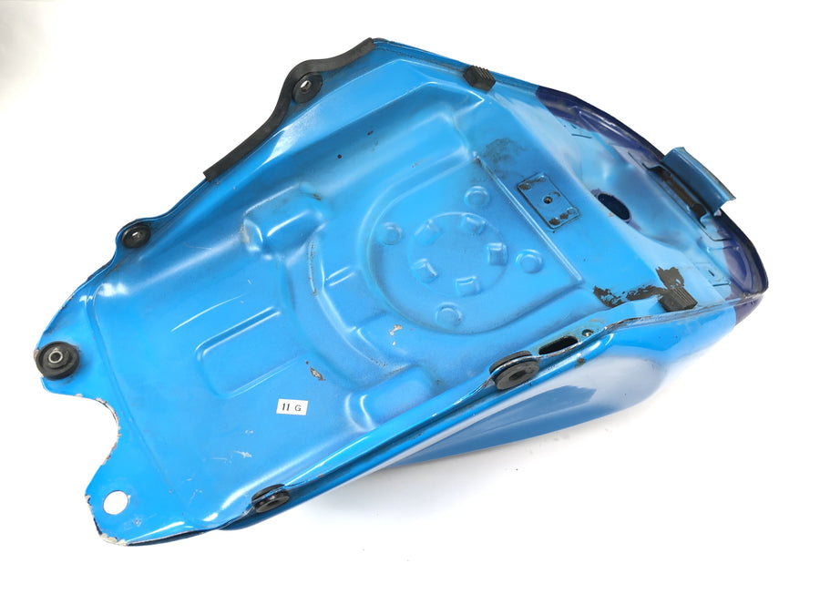 Suzuki RG 250 Gamma GJ21D [1987] - Tank petrol tank fuel tank
