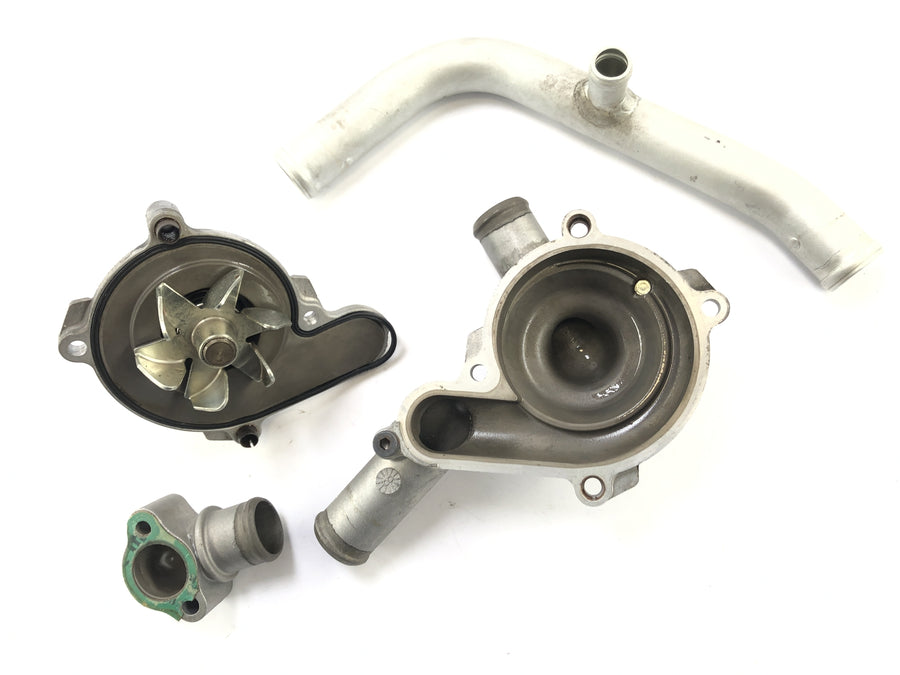 Aprilia RSV4 1000 [2010] - Carter de pompe à eau défectueux