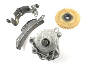Yamaha MT 03 RM02 [2007] - Ölpumpe Öl Pumpe Pumpeneinheit mit Ritzel und Halterungen