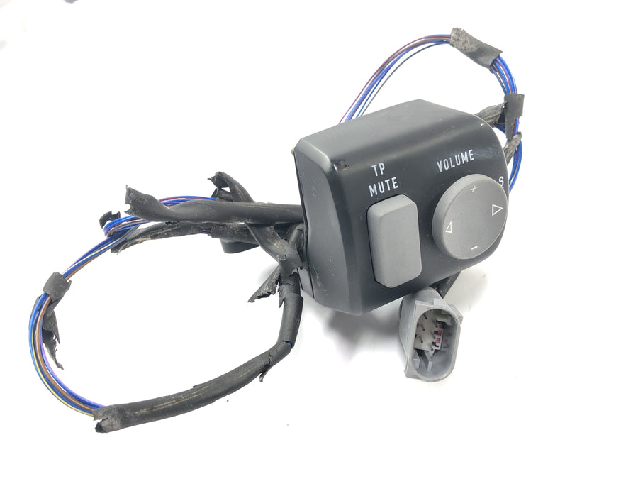 BMW R 1200 CL K30 [2003] - Radio section Volume control Senders search control switch on the left
