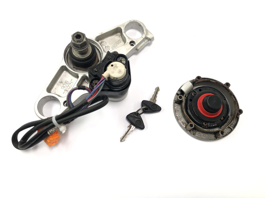 BMW K 1200 GT K12 [2003] - top fork bridge with ignition lock and tank lock