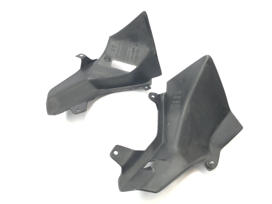 Aprilia RST 1000 Futura [2002] - couple de couverture de revêtement latéral