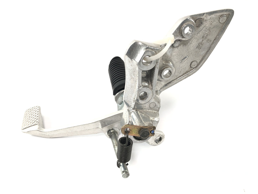 Yamaha XJR 1300 RP06 [2002] - Right footrest system with brake pedal