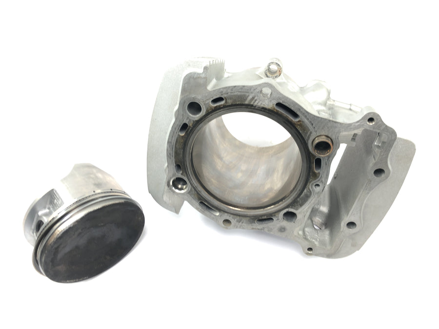 Kawasaki VN 1600 Classic VNT60A [2007] - Cylindre avec piston arrière