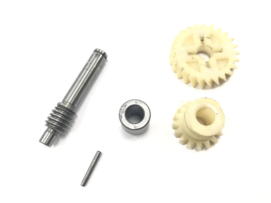 Yamaha DT 175 2K4 [1982] - Oil pump drive gears oil pump