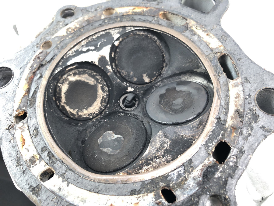 Honda GL 500 Silverwing PC02 [1982] - cylinder head on the right