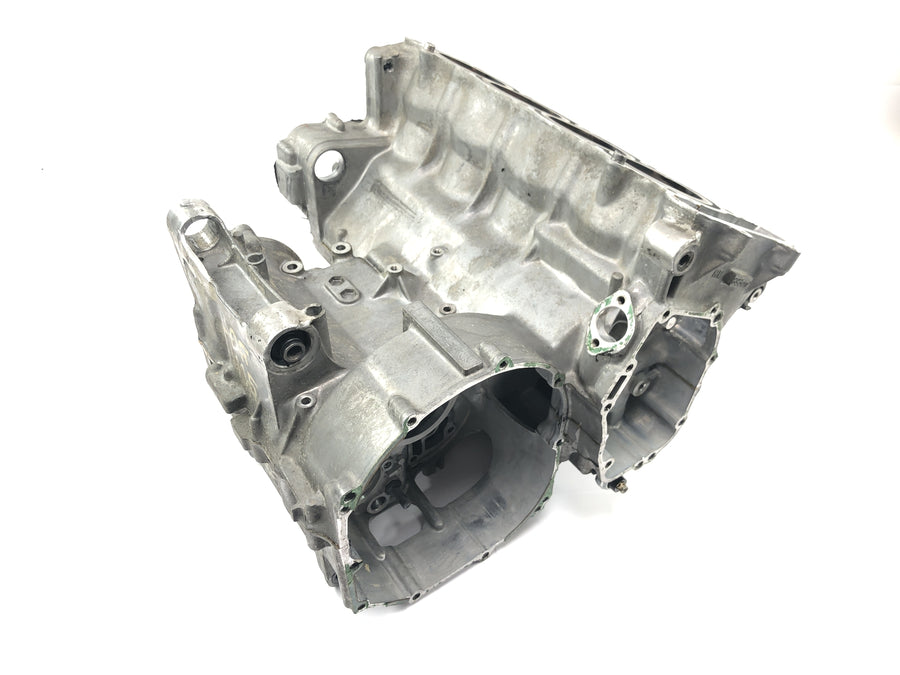 Honda CBR 900 RR Fireblade SC33 [2000] - Carter moteur avec pistons