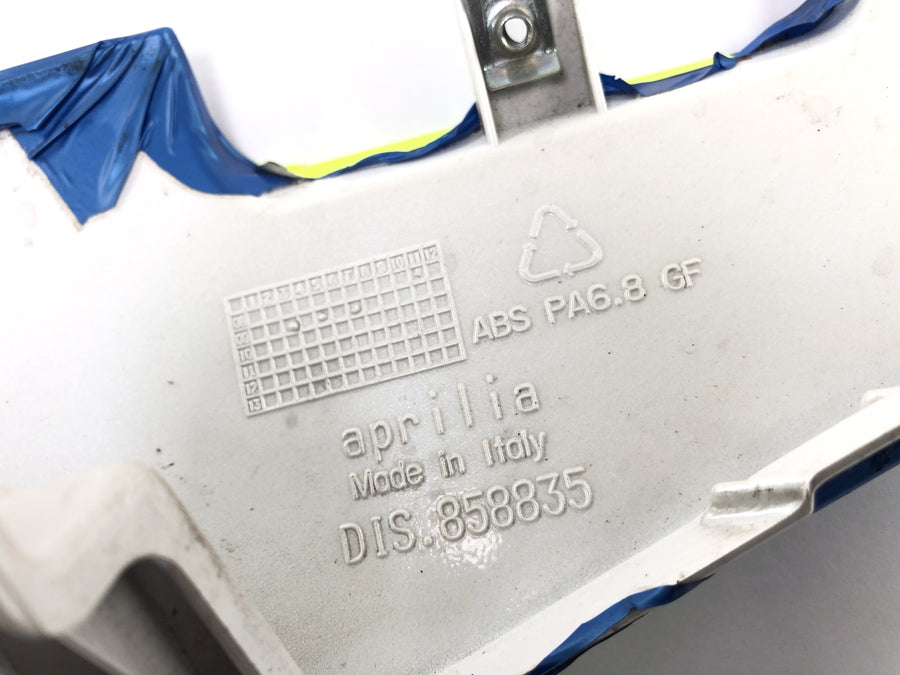 Aprilia RSV4 1000 [2010] - Side panel right side