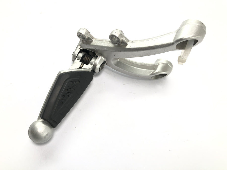 Benelli TNT 1130 [2009] - Footrest system right footrest